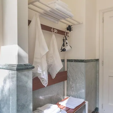 Arianna לינה וארוחת בוקר ראבנה