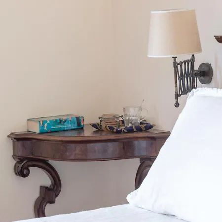 לינה וארוחת בוקר Arianna ראבנה