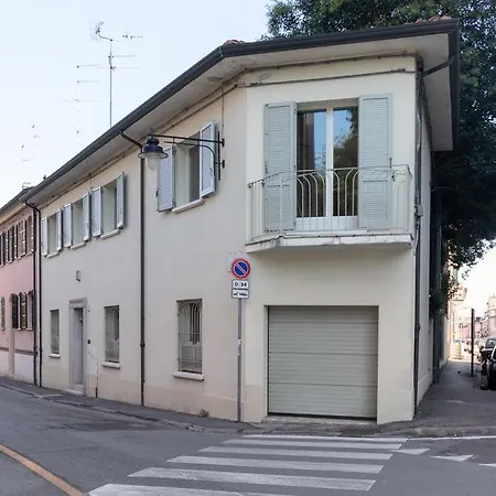 Arianna Bed & Breakfast 3*