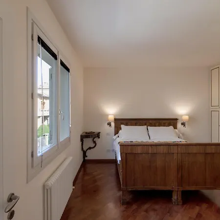 Arianna לינה וארוחת בוקר